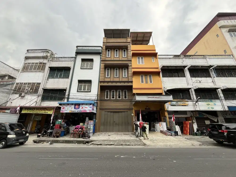 Ruko di Jalan MT Haryono ( Dekat Simpang Semarang )