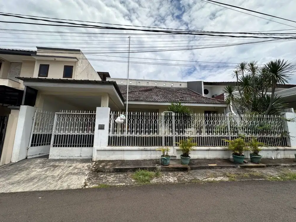 Rumah Nyaman di Jl Cendrawasih Bintaro Jakarta