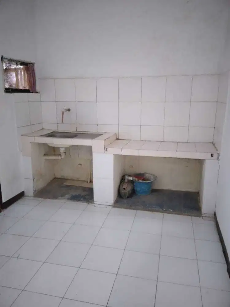 JUAL RUMAH 1 LANTAI BAGUS SIAP PAKAI DI CIJERAH