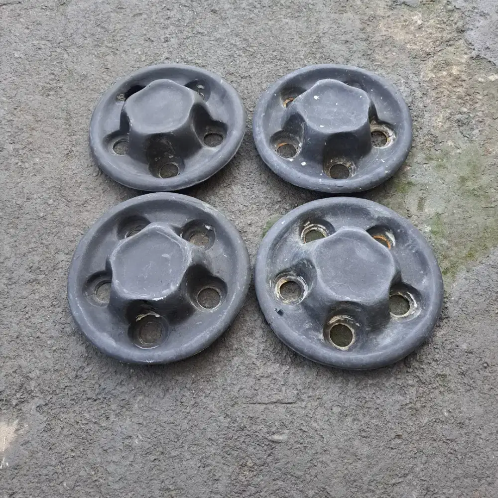 Tutup dop kecil dop mobil tengah