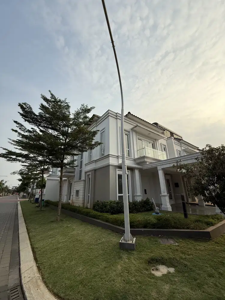 Dijual Pasadena Residence HOEK depan ClubHouse Dekat Pusat Kuliner