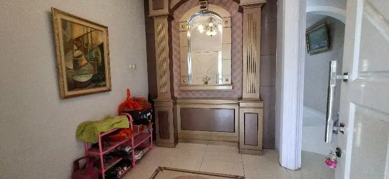 DIJUAL RUMAH MEWAH HARGA MURAH DI CLUSTER TENGAH KOTA WISATA