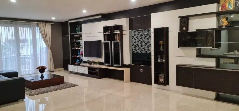 RUMAH HOEK PIK1 CLUSTER AKASIA MURAH