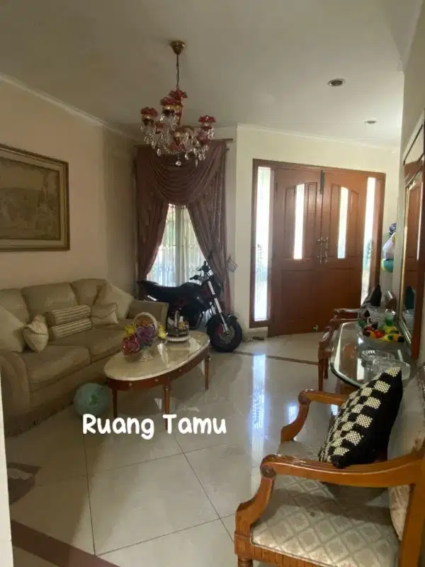 DIJUAL RUMAH MEWAH DI JALAN ANGGREK RAWAMANGUN, SIAP HUNI!