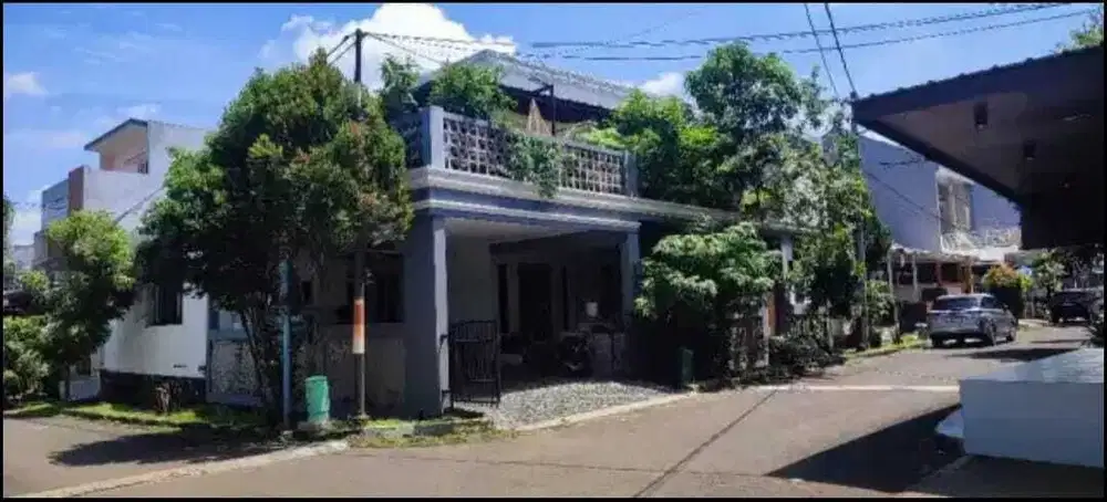 Rumah di jual Serpong Park Selangkah ke Pintu TOL Jelupang Serpong