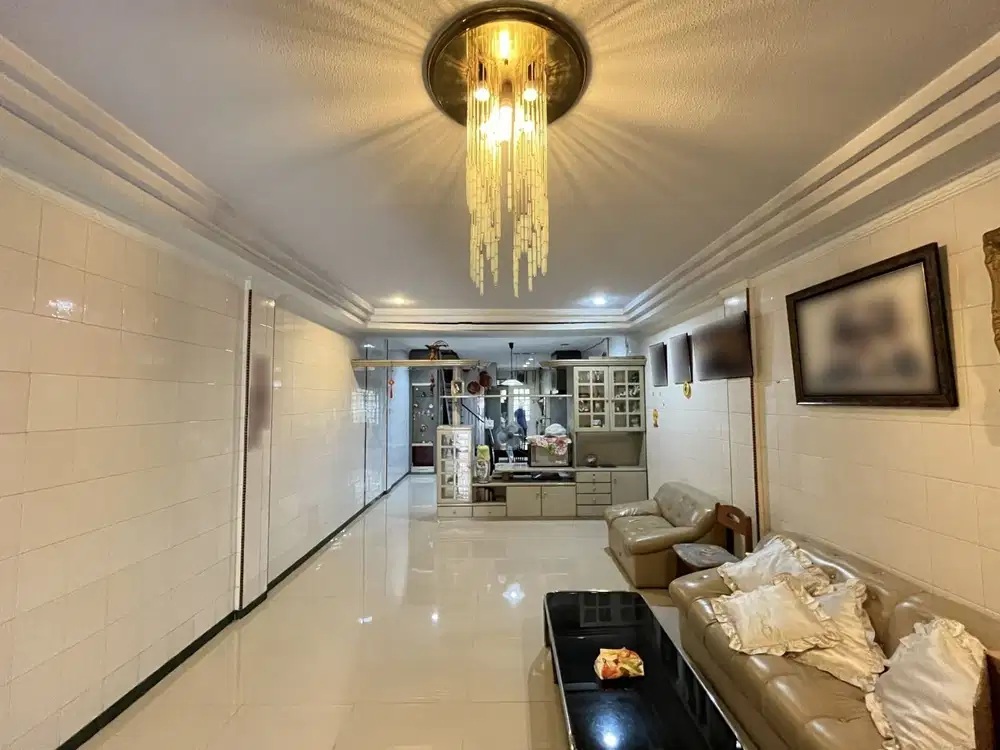 Dijual Rumah di Jalan Laboratorium 1 ( Belakang TVRI )