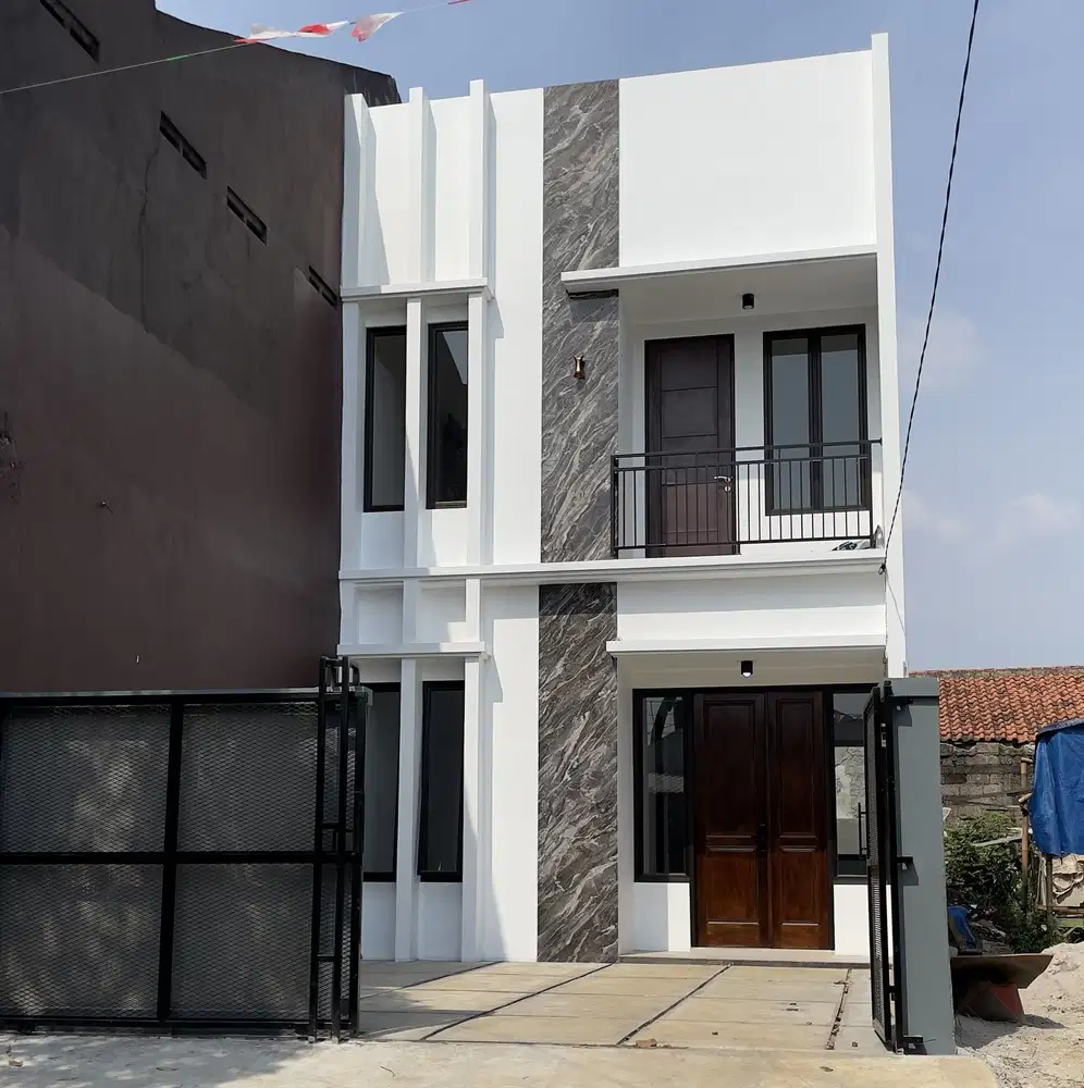 Rumah 2 Lantai Siap Huni di Sukahati Cibinong