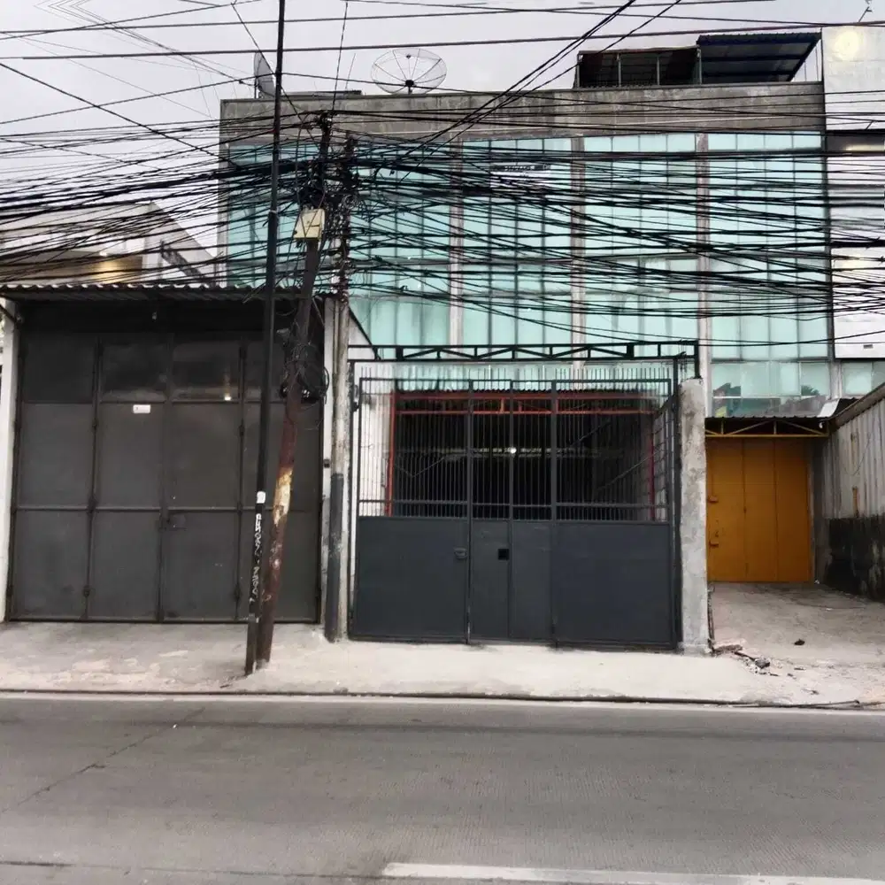 Disewakan Ruko 4 Lantai Strategis di Jl. Kapuk Raya, Jakarta Barat