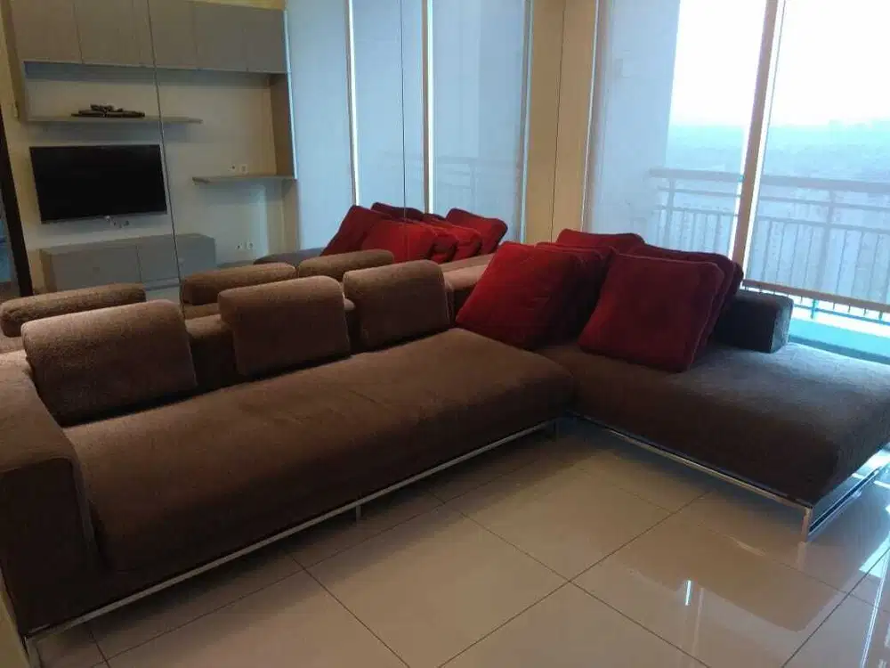Disewakan Apartemen Central Park Residences, 3+1BR Furnish Luas 112,7m