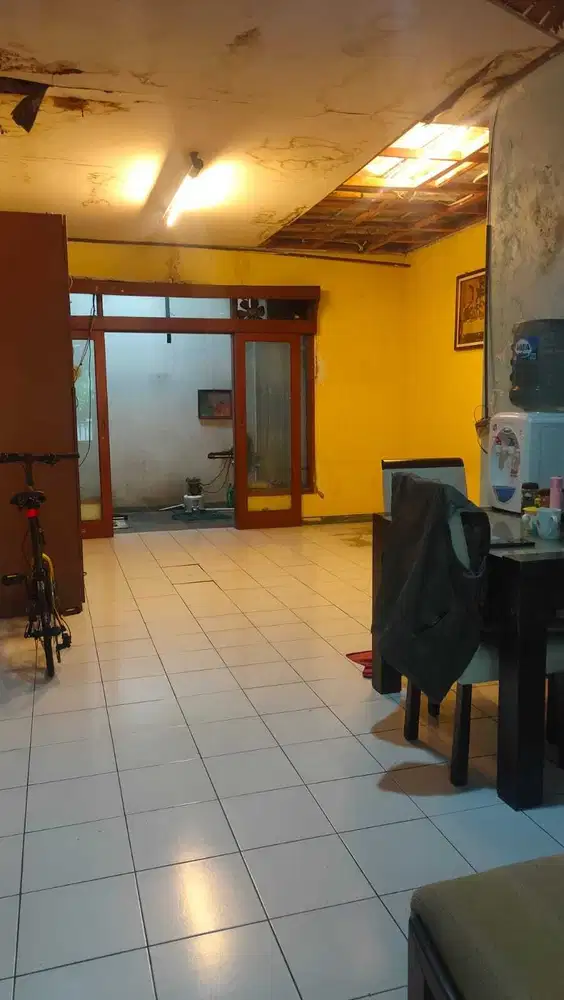 Dijual Rumah 1.5 lantai bagus siap huni di Taman Mutiara 2