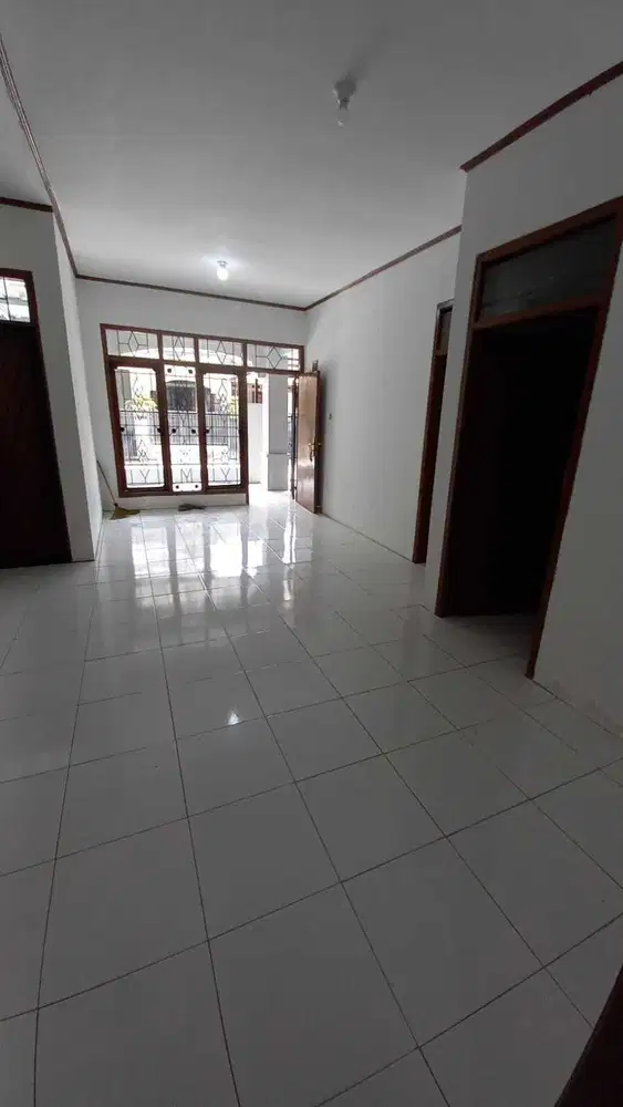 Dijual Rumah Baru renov 1 lantai bagus di Komp Permata Kopo 1