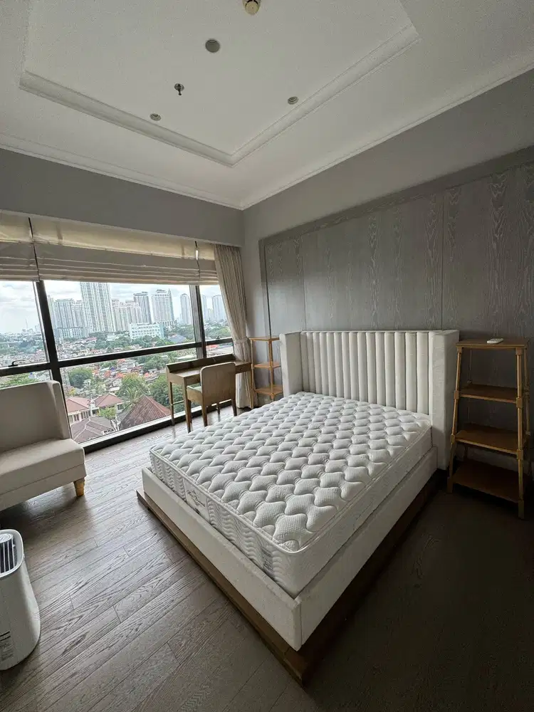 Disewakan Apartemen The Hamilton 3+1BR