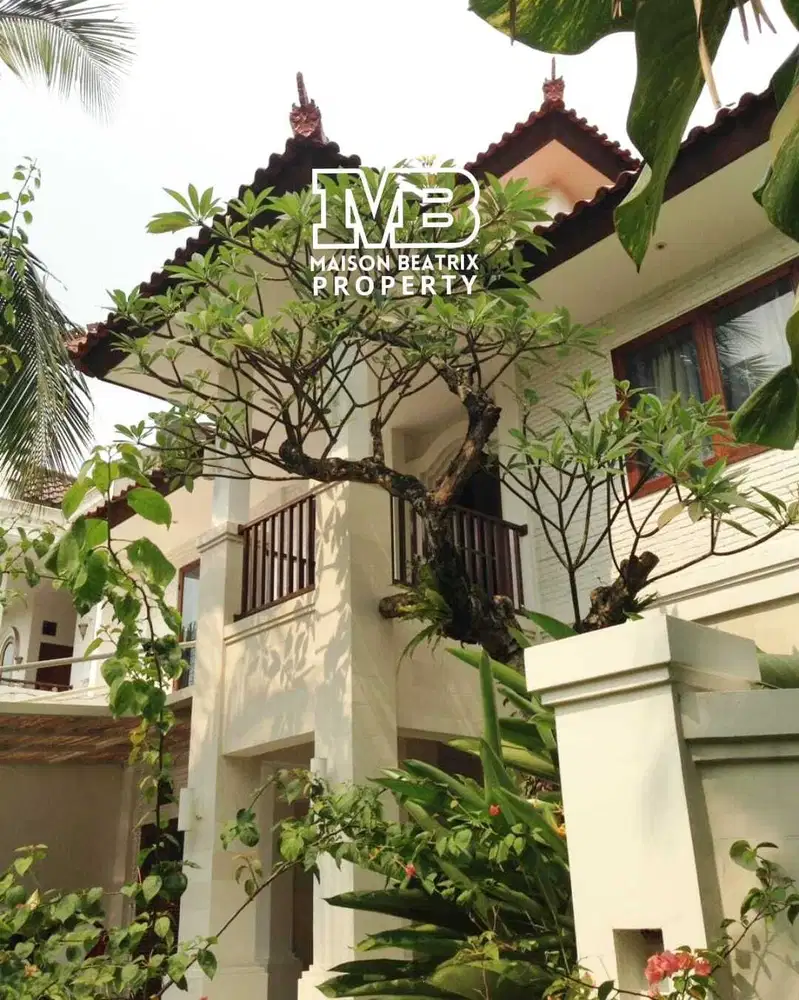 Dijual rumah mewah + swimmingpool, dilokasi terbaik di bintaro jaya