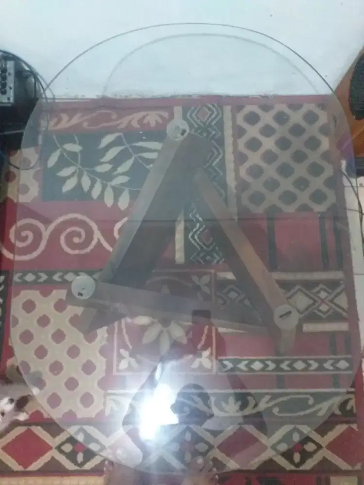Jual Cepat Meja kaca Ruang Tamu Unik