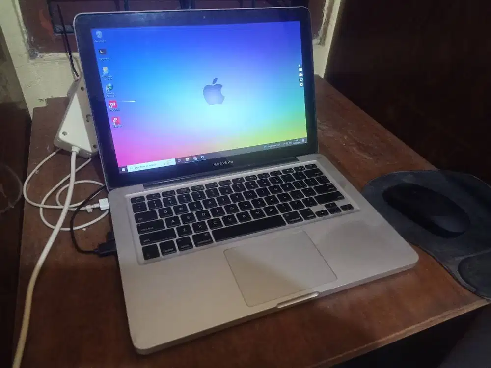 macbook pro lawas tapi memukau murmer ( nego )