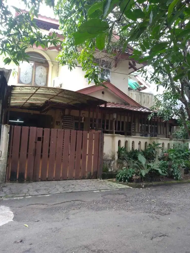 Dijual Rumah Bagus Siap Huni di Bintaro Sektor 9