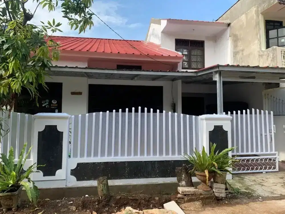 Rumah siap huni tanah luas di dalam perumahan Cimanggis Depok