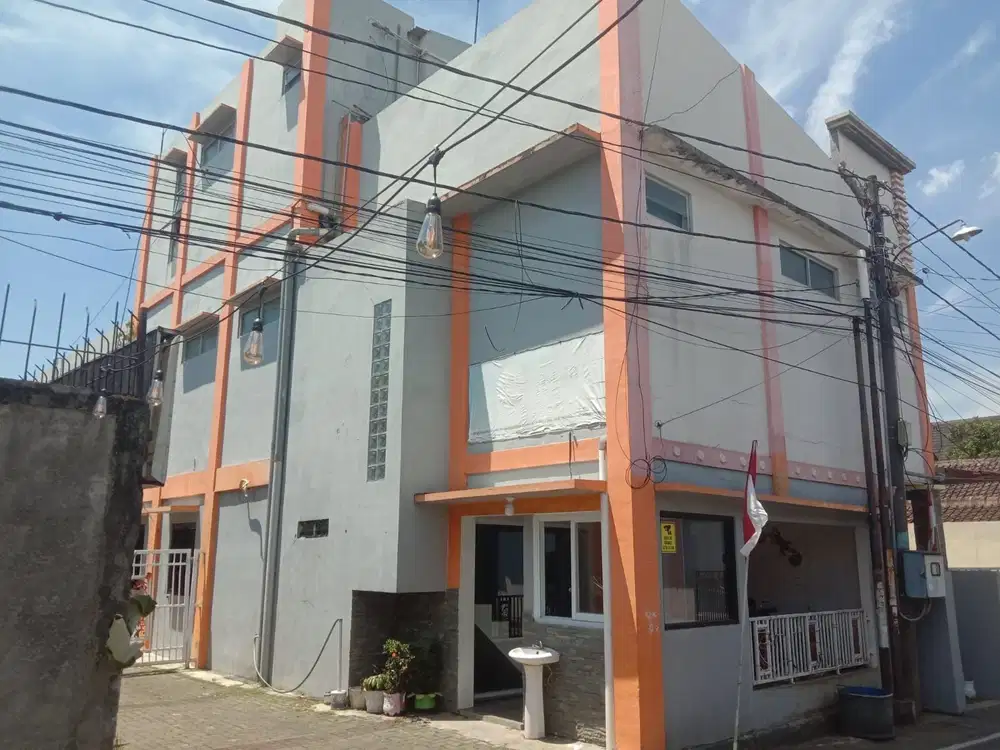 Dijual Rumah 3 Lantai Lokasi Jl. Nangka Banyumanik Semarang