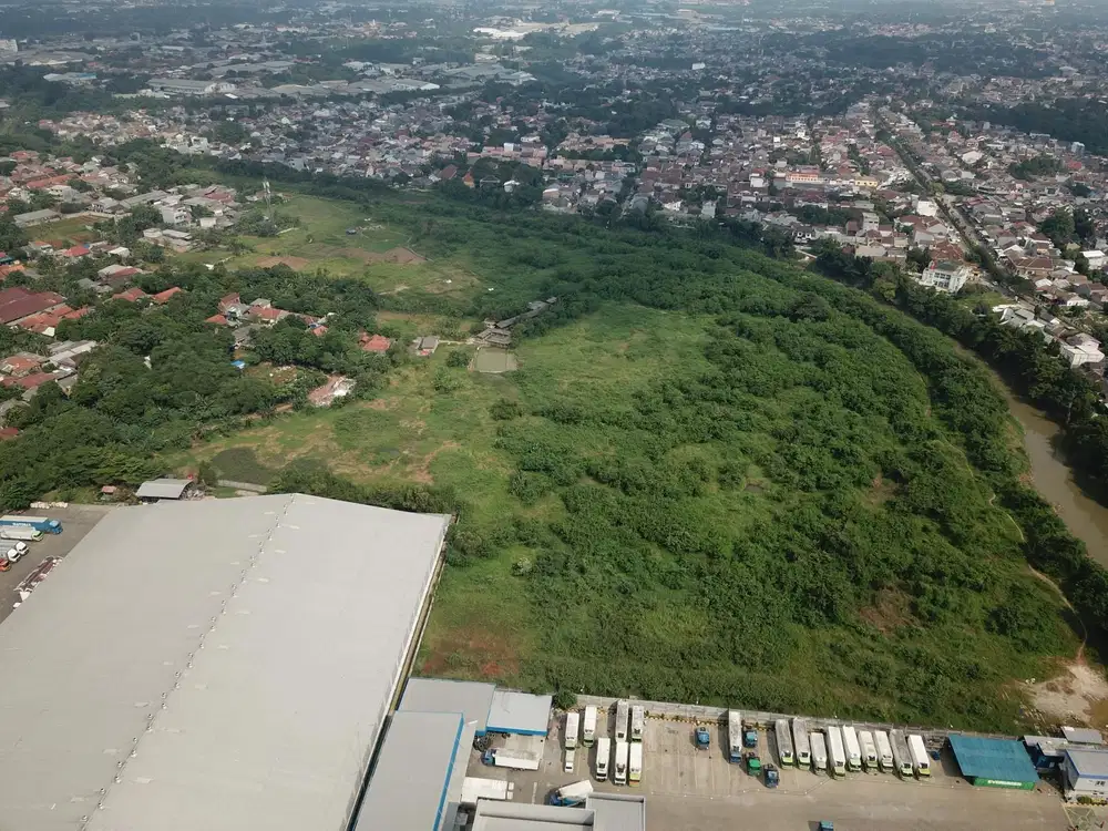 Tanah Luas Cocok untuk Industri dan Komersil (samping PT. Boscco)