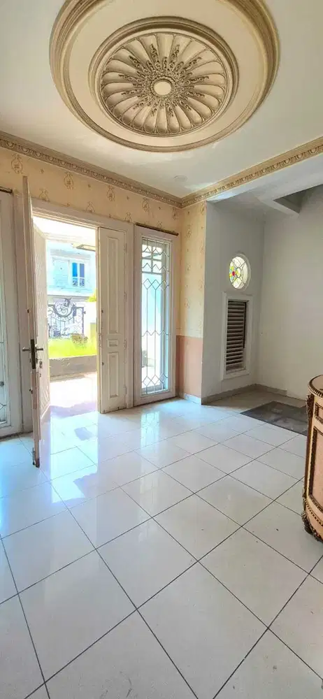 Rumah 2 lantai siap huni dalam perumahan Taman Permata Buana