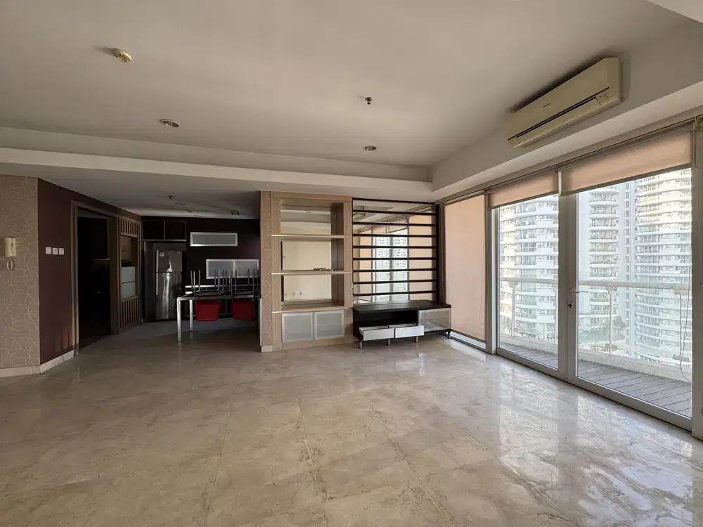 jual apartemen royale springhill kemayoran 2 kamar 165 meter