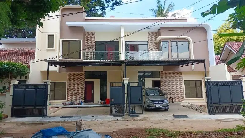 Dijual rumah mewah siap huni di Kranggan Pondok Gede Bekasi