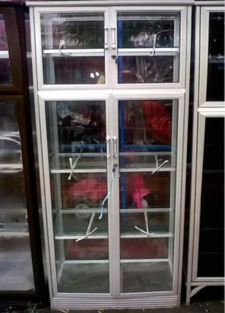 Lemari Serbaguna Aluminium 2 Pintu Frame Putih Kaca Polos