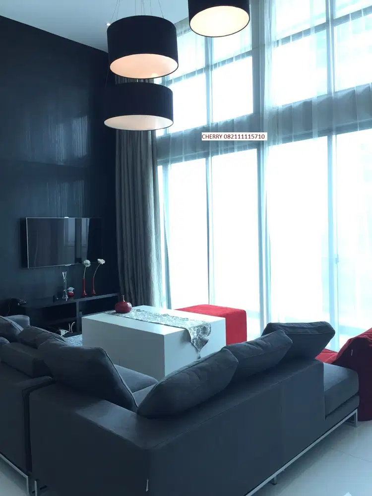 DISEWA Penthouse Ambassador Tower lt 37 FULL FURNISHED (4 kamar) St Moritz Puri