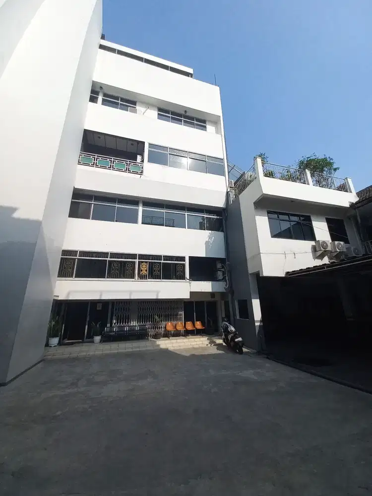 Jual Gedung 5Lt (LB 3000m2) di Jatinegara