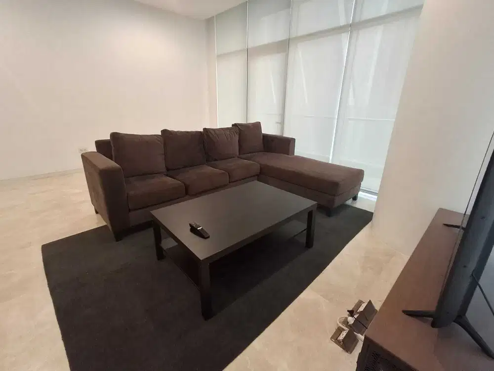Apartement Verde Two 2 Br Bagus Full Furnished
