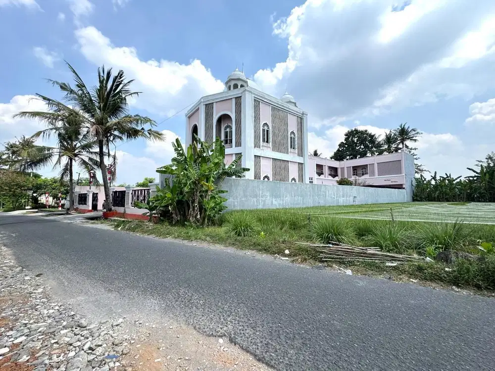 Timur Stadion Maguwoharjo Sleman, Tanah Strategis SHMP