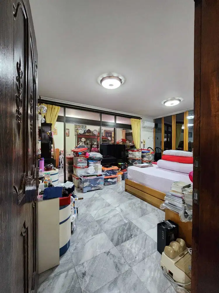 Dijual rumah di Kavling  Polri Jakarta Barat