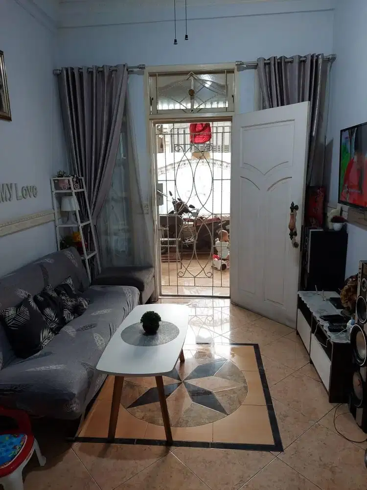 Dijual rumah murah banget di perum Aryana tangerang