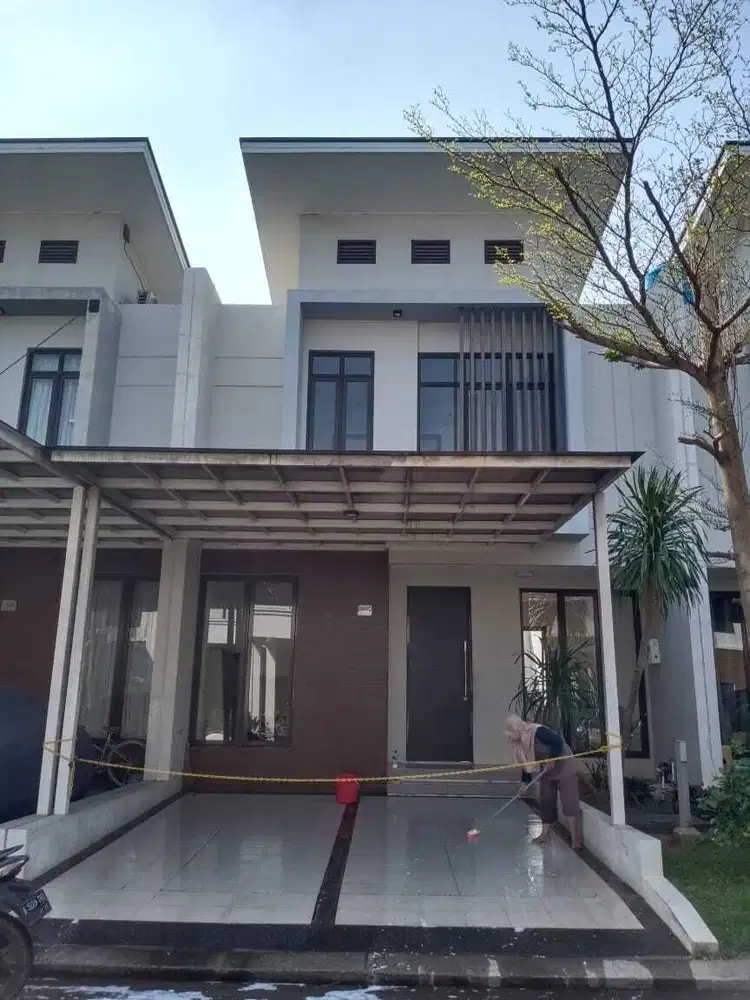 Rumah 2Lantai 7x15 Type 3+1Kt Di Cluster Yarra Jgc Cakung