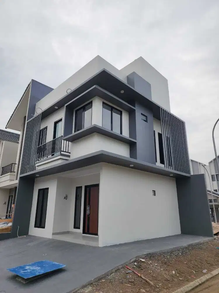 Jual Deltamas Delta Mas Cikarang Siap Huni 2.5 Lantai Hook Asri Nyaman