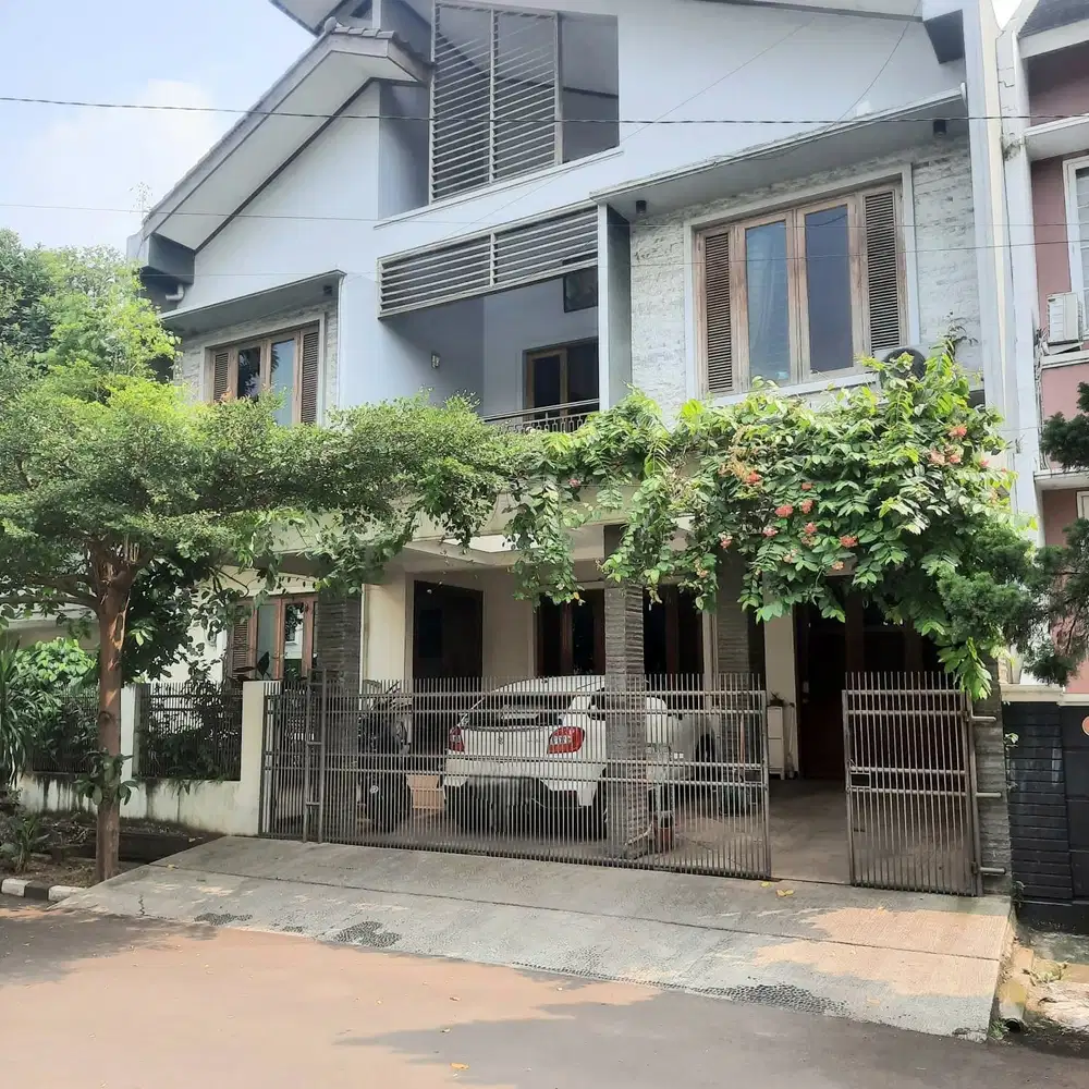 Rumah di Bintaro Sektor 9, Dalam Komplek Besar Bebas Banjir