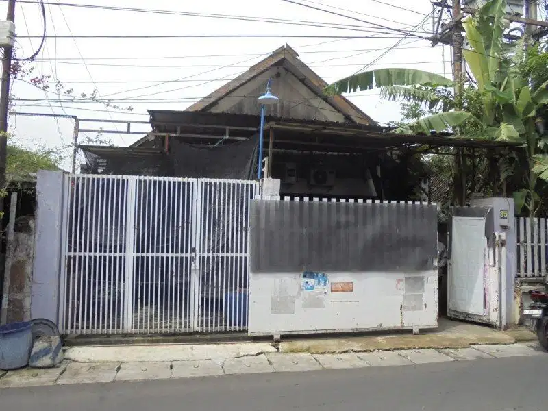 RUMAH HITUNG TANAH DI SIMO SIDOMULYO PETEMON TENGAH KOTA