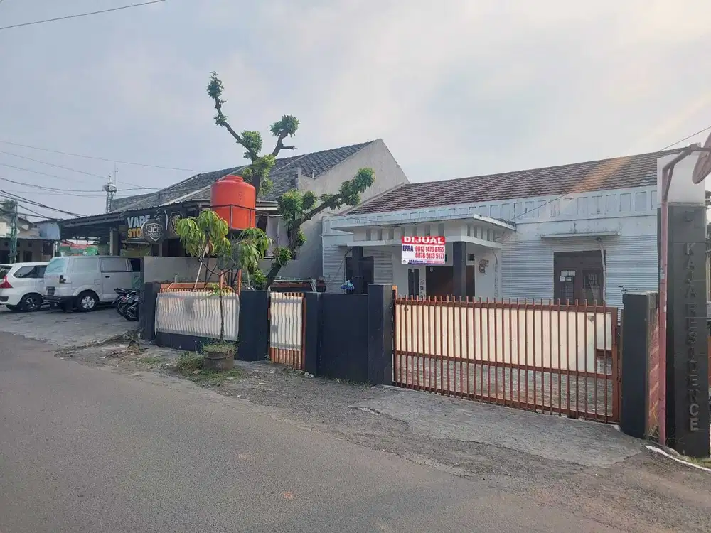 Rumah hook 2 Lantai murah pinggir jalan akses tol ciracas