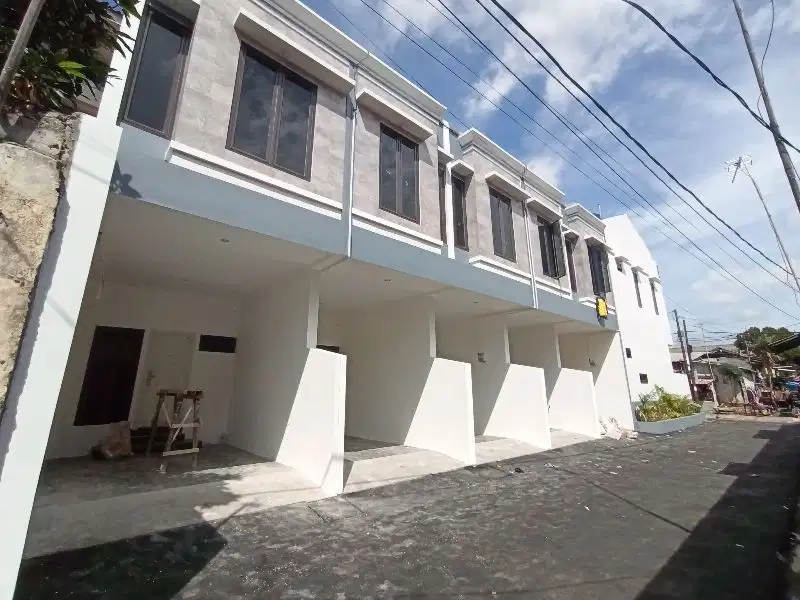 Rumah tinggal carport di Rawasari Timur, Jakarta Pusat