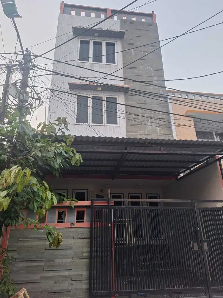 RUMAH DENGAN LOKASI STRATEGIS CITRA 3 JAKBAR