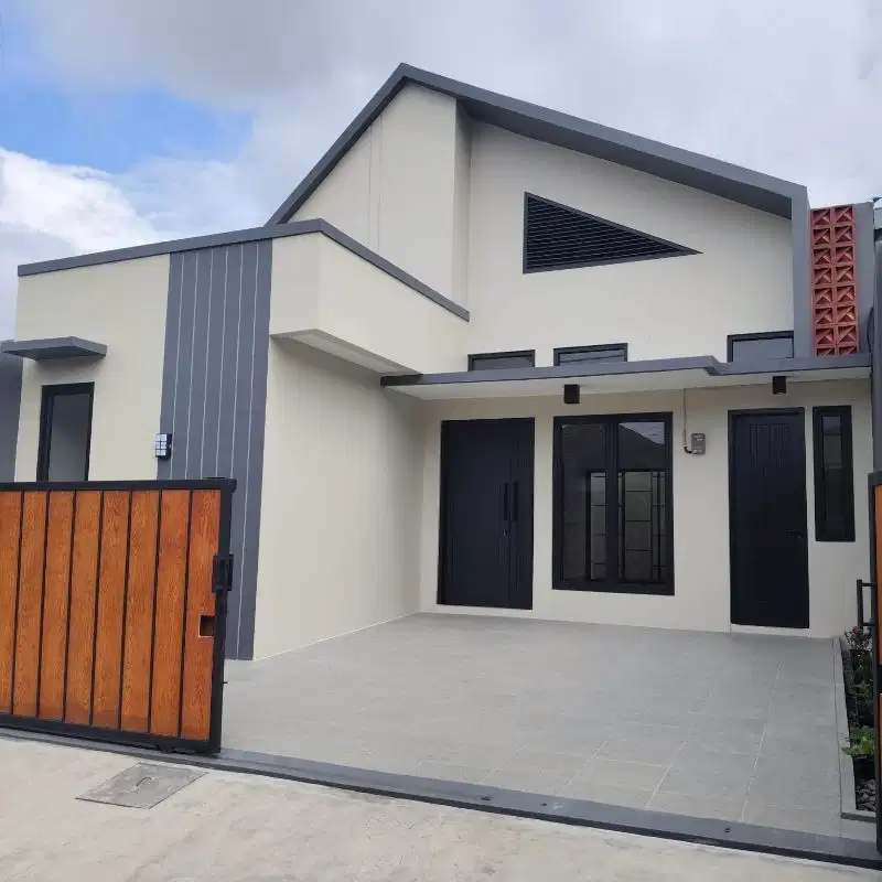 Di Jual Rumah Brand New Bukit Nusa Indah