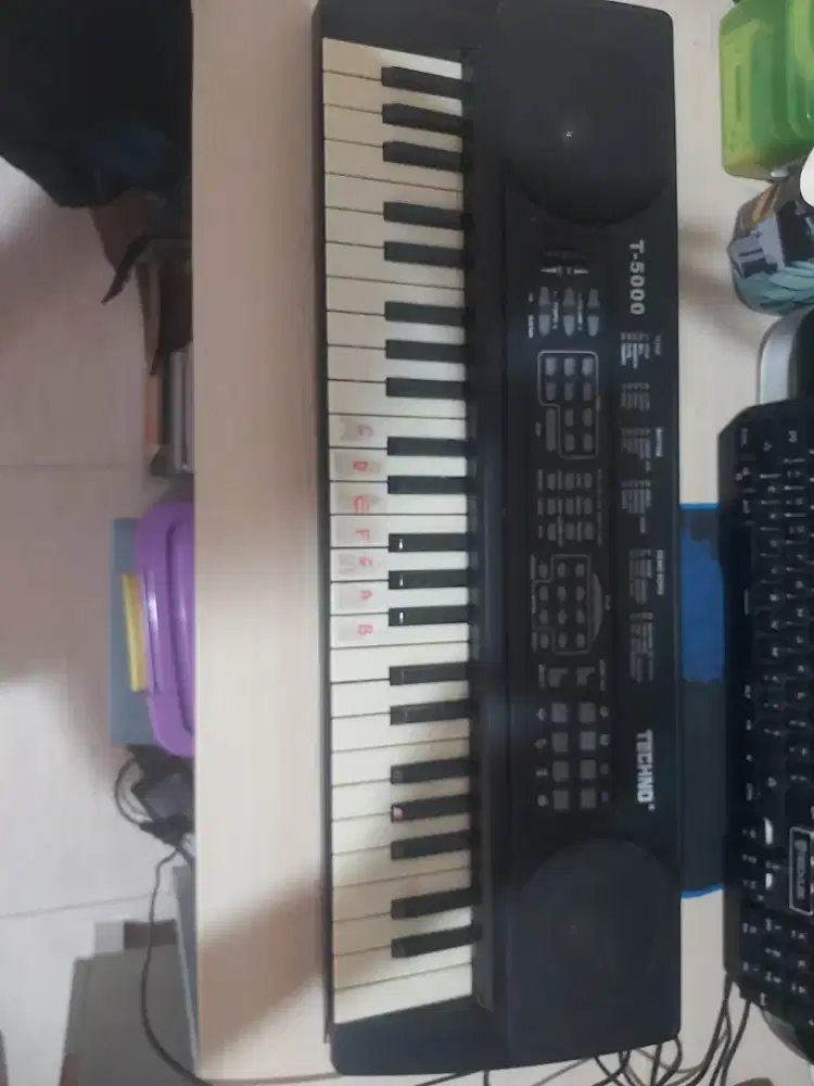 Alat musik keyboard murah untuk pemula T5000