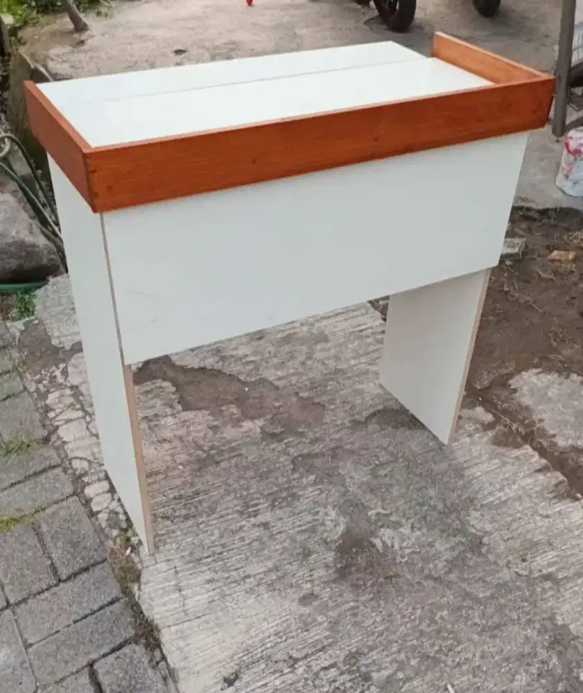 Meja lipat jualan/Booth lipat kecil