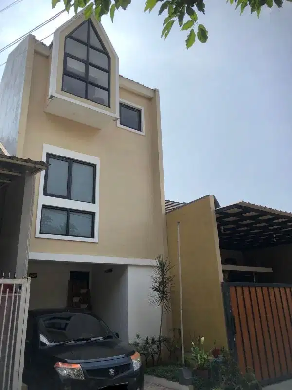 RUMAH CANTIK READY STOCK 2 LANTAI 400 JUTAAN TIDAR MALANG KOTA