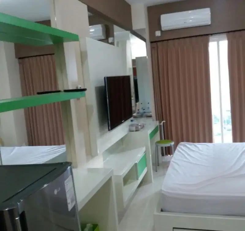Disewakan studio furnish apartemen puncak bukit golf surabaya.