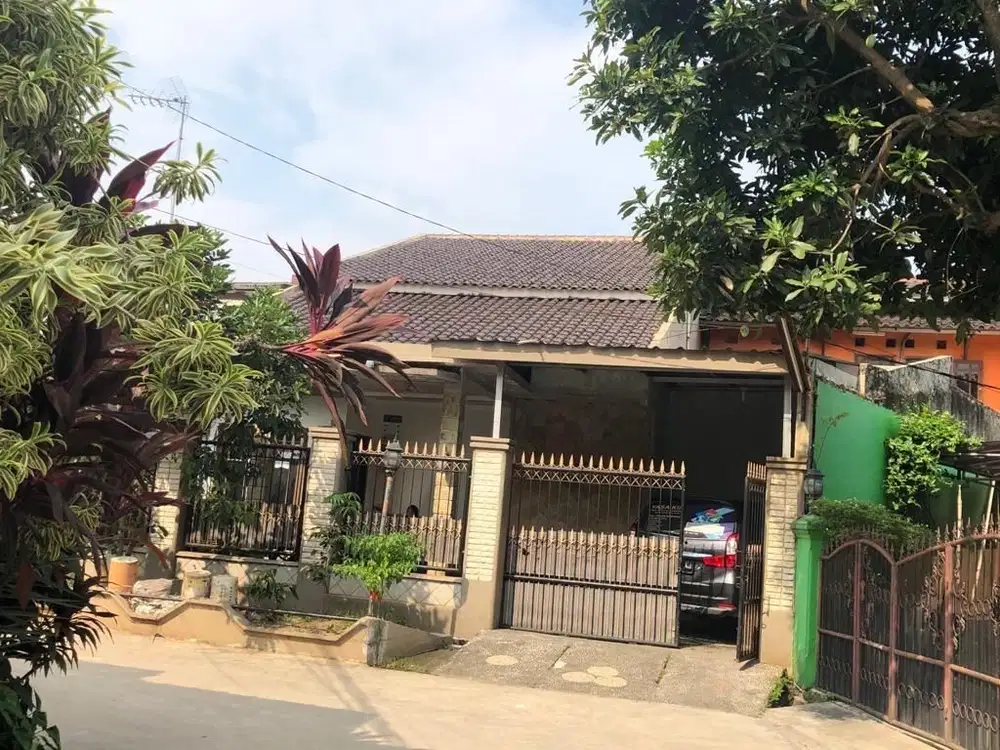 Rumah 1,5 Lt Luas Tanah 178 m2 Akses Jalan 2 Mobil Jatisari - Jatiasih
