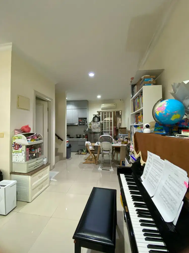 Rumah Green lake City 2 lantai