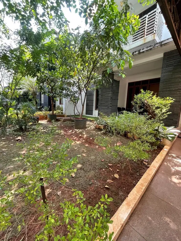 Rumah full furnished sektor 9 bintaro jaya dalam cluster