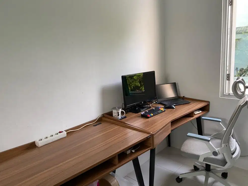 Meja kantor bekas second kerja belajar modern kokoh premium estetik