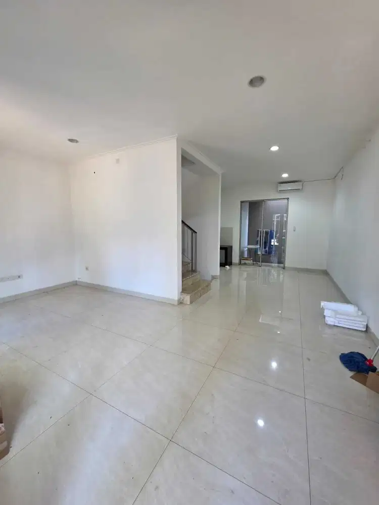 Disewa rumah pik pantai indah kapuk semi furnish(6 x 15)